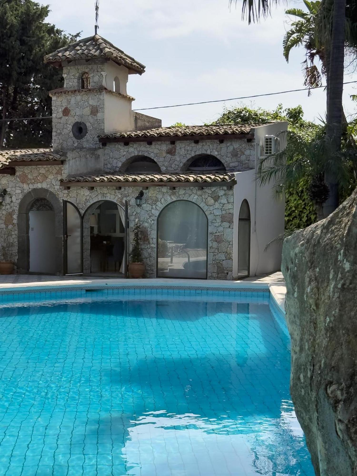 B&B La Villa Giardini Naxos Exterior photo